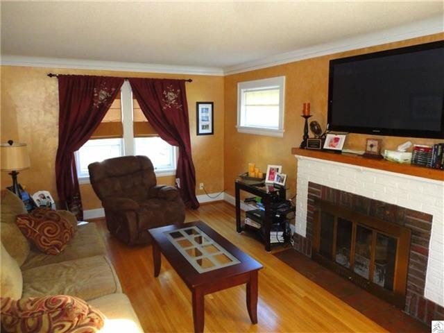 2406 E 8th St, Duluth, MN 55812 photo 6