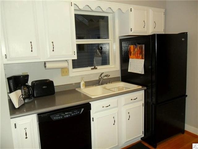 2406 E 8th St, Duluth, MN 55812 photo 4