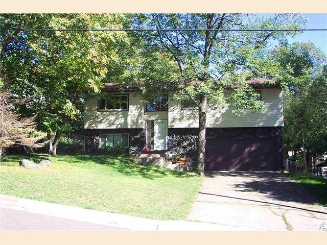 1714 Dodge Ave, Duluth, MN 55811 photo 2