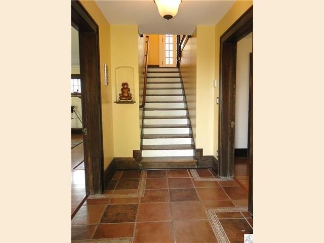 1701 E 6th St, Duluth, MN 55812 photo 2