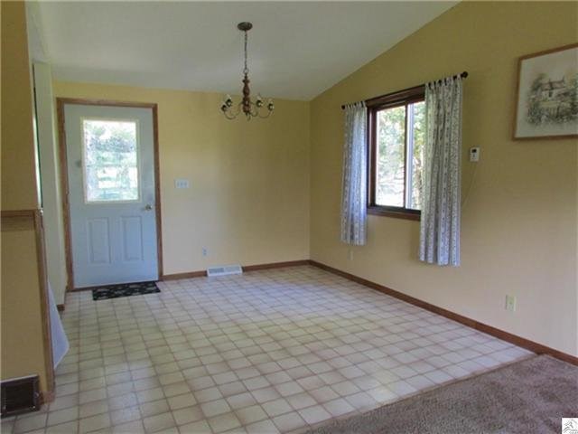 7613 E Superior St, Duluth, MN 55804 photo 4