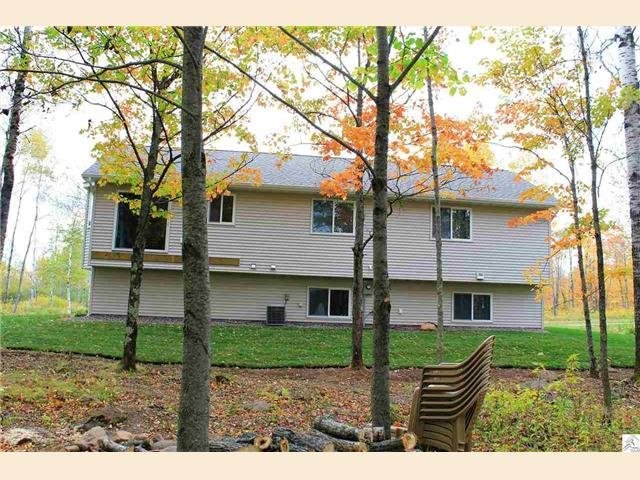 5037 Silver Leaf St, Duluth, MN 55811 photo 2