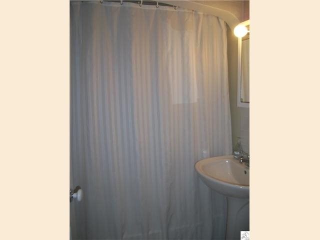 28 4th St, Duluth, MN 55810 photo 9