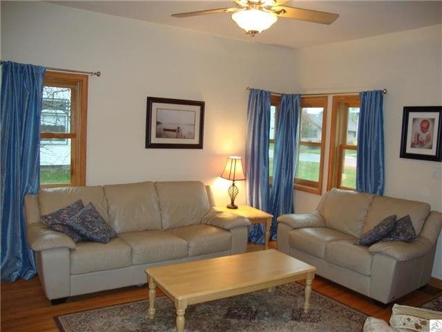 28 4th St, Duluth, MN 55810 photo 2