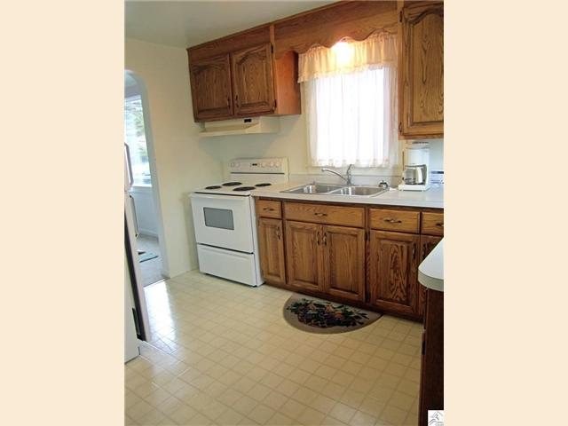 22 E Austin St, Duluth, MN 55803 photo 4