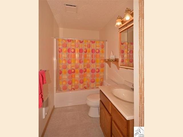 1231 W 3rd St, Duluth, MN 55806 photo 11