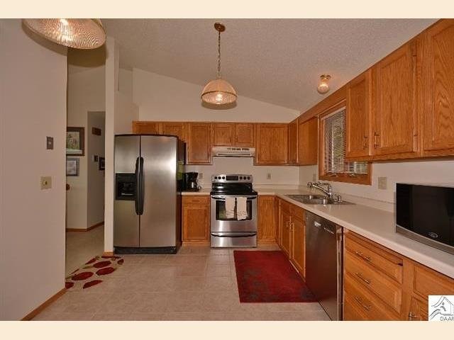 1231 W 3rd St, Duluth, MN 55806 photo 10