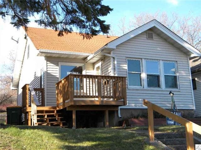 2719 W 9th St, Duluth, MN 55806 photo 1