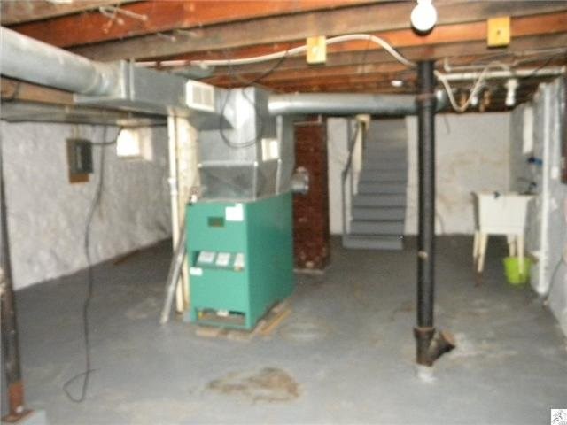 2719 W 9th St, Duluth, MN 55806 photo 10