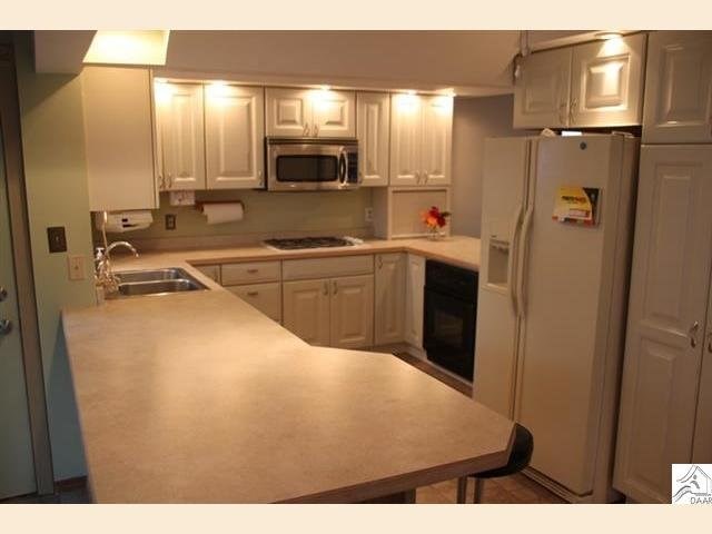 1121 E 10th St, Duluth, MN 55805 photo 5