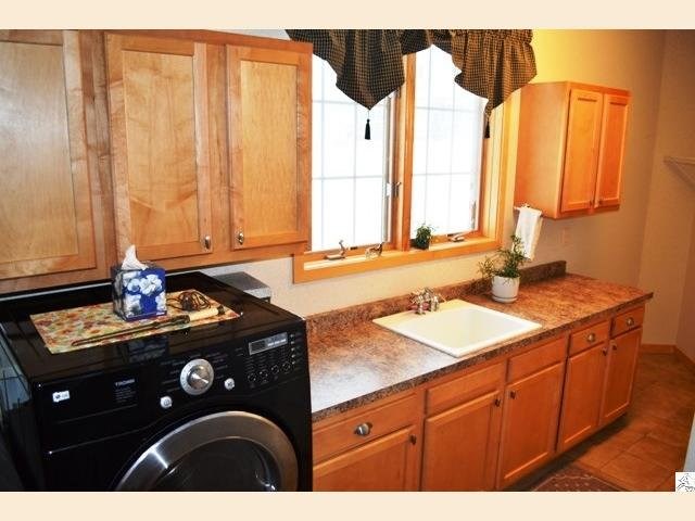 709 Creekside Cr, Duluth, MN 55811 photo 11