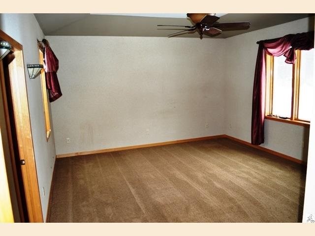 709 Creekside Cr, Duluth, MN 55811 photo 6
