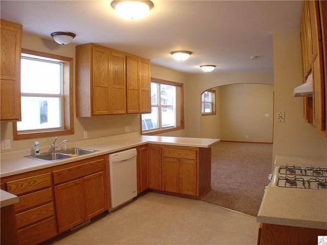716 2nd Ave, Duluth, MN 55810 photo 3