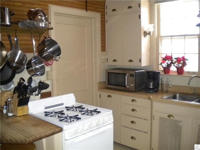 132 W Kent Rd, Duluth, MN 55812 photo 7