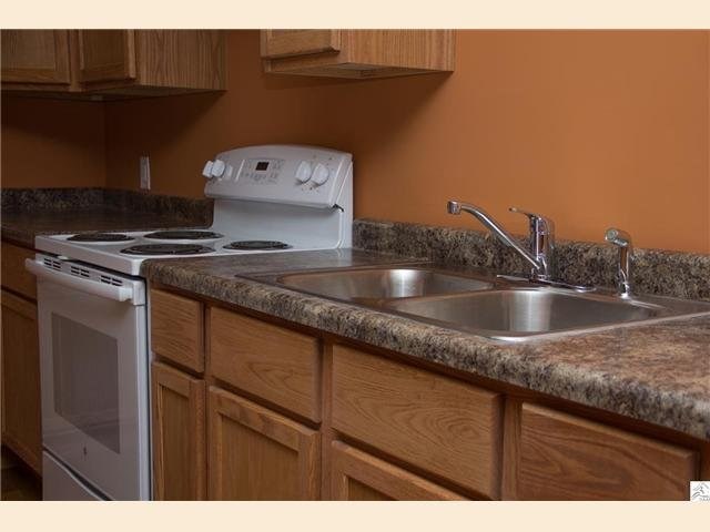 303 E Mccuen St, Duluth, MN 55808 photo 9