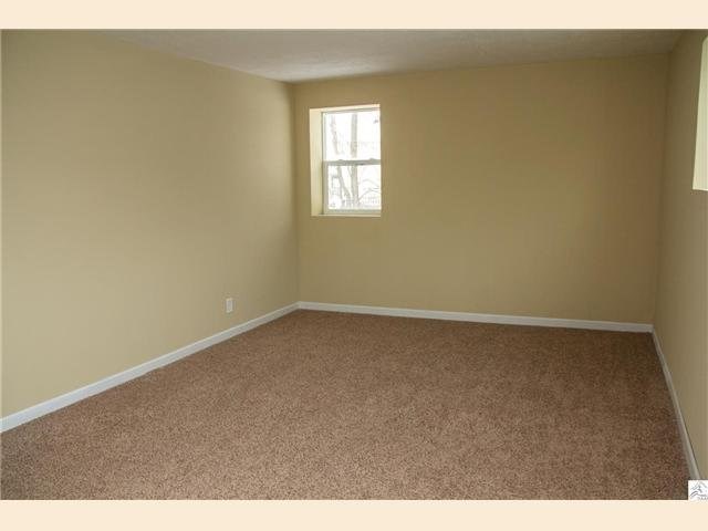 303 E Mccuen St, Duluth, MN 55808 photo 8