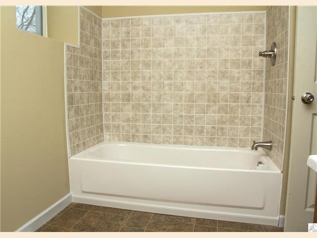 303 E Mccuen St, Duluth, MN 55808 photo 6
