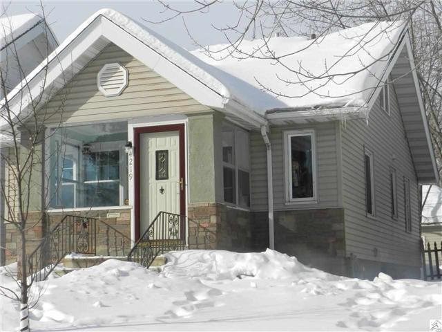 4219 W 4th St, Duluth, MN 55807 photo 1