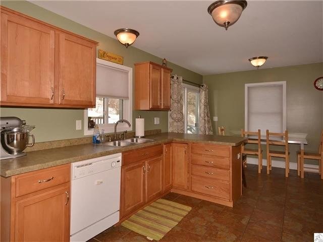 2631 E Superior St, Duluth, MN 55812 photo 3