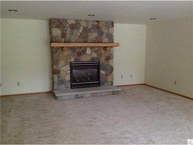 3335 Medin Rd, Duluth, MN 55804 photo 3