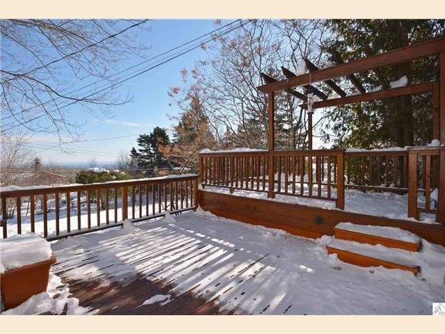 2126 Lakeview Dr, Duluth, MN 55803 photo 15