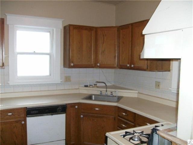 2109 W 6th St, Duluth, MN 55806 photo 3