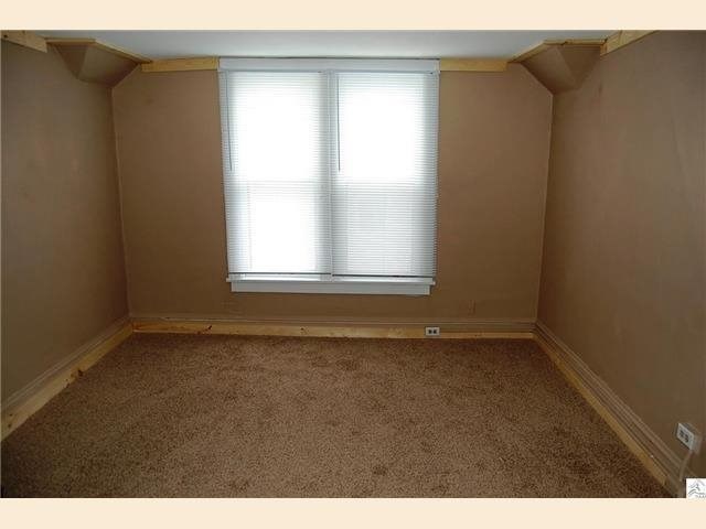 2711 W 2nd St, Duluth, MN 55806 photo 6