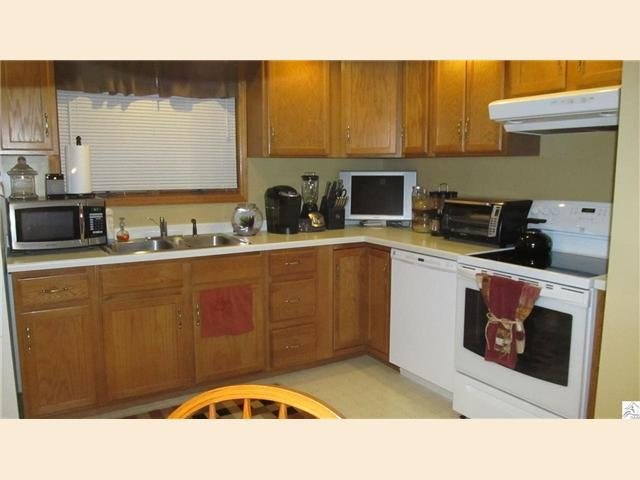 5815 W 8th St, Duluth, MN 55807 photo 3