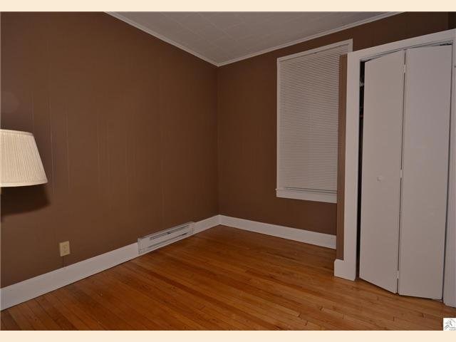 402 6th St, Duluth, MN 55810 photo 9