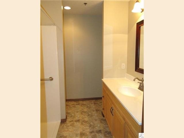 35 2nd St #11, Duluth, MN 55810 photo 6