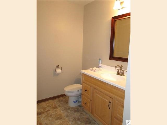 35 2nd St #11, Duluth, MN 55810 photo 9