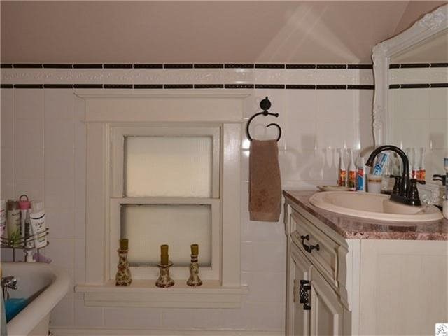 1017 N 12th Ave E, Duluth, MN 55805 photo 13