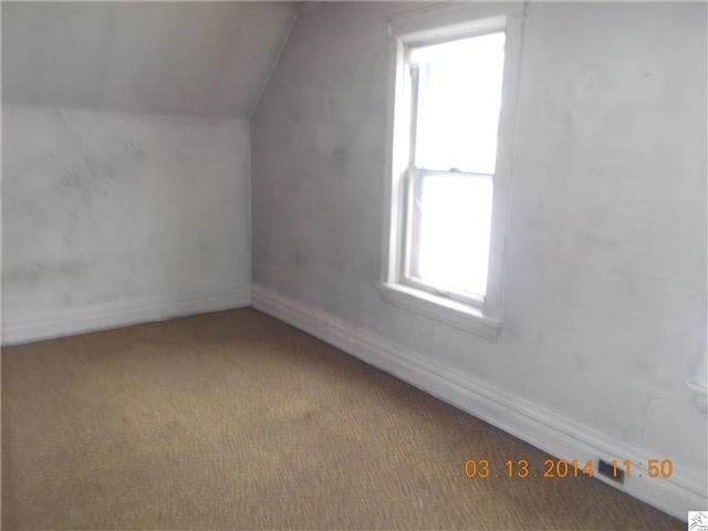 2111 W 6th St, Duluth, MN 55806 photo 9