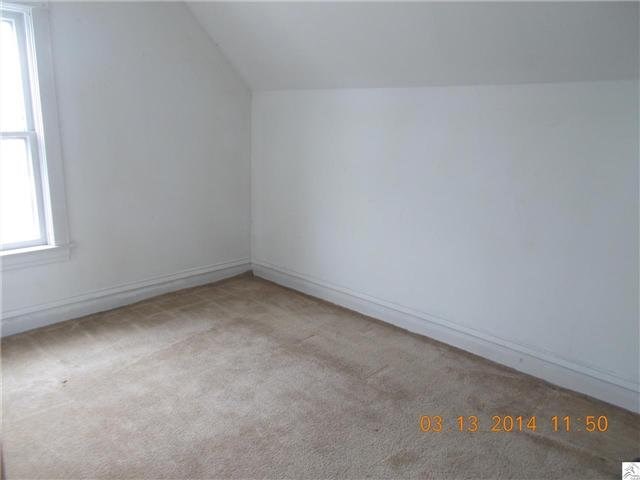 2111 W 6th St, Duluth, MN 55806 photo 8