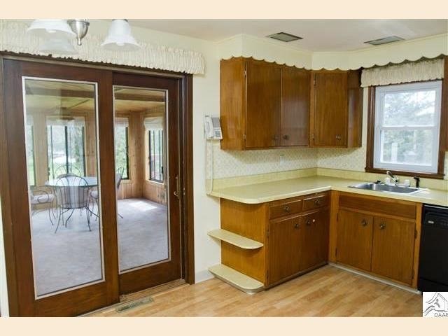 20 Robert Ct, Duluth, MN 55811 photo 4