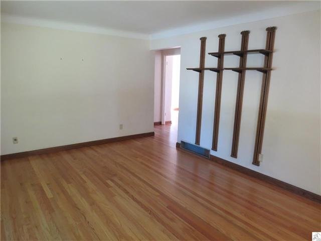 20 Robert Ct, Duluth, MN 55811 photo 2