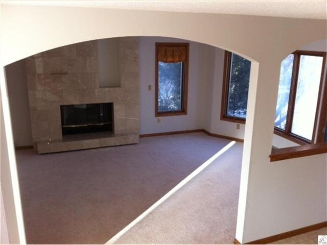2520 E 5th St, Duluth, MN 55812 photo 2