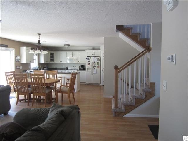520 Crystal Dr, Duluth, MN 55811 photo 4