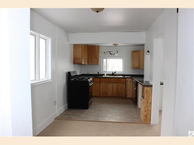 2312 W 8th St, Duluth, MN 55806 photo 3