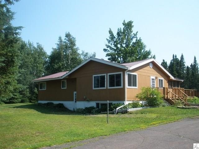 3852 W Beyer Rd, Duluth, MN 55803 photo 1