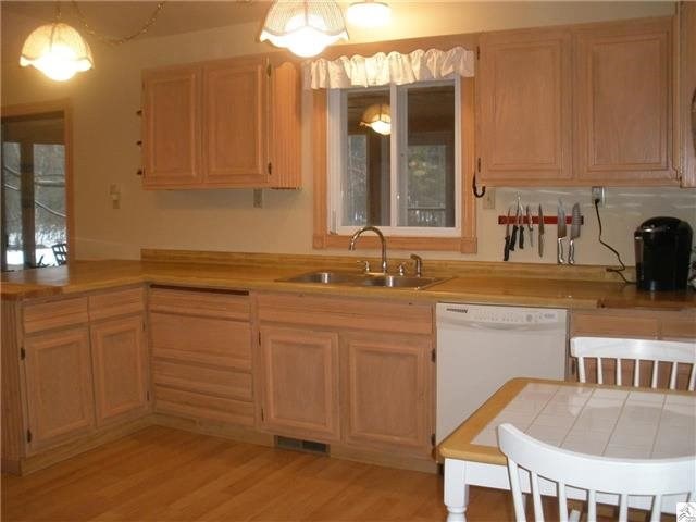 3852 W Beyer Rd, Duluth, MN 55803 photo 10