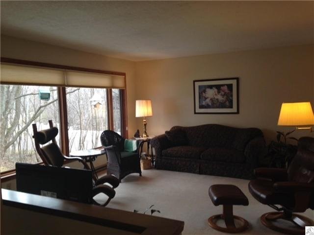2034 Dunedin Ave, Duluth, MN 55803 photo 3