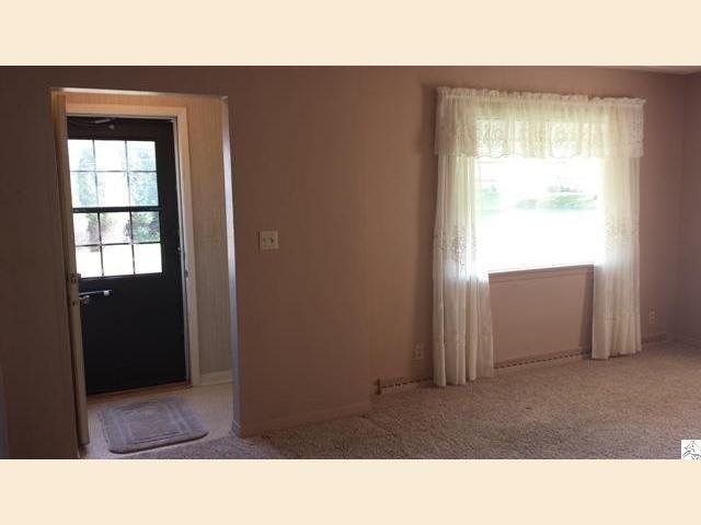 2223 Catskill St, Duluth, MN 55811 photo 2