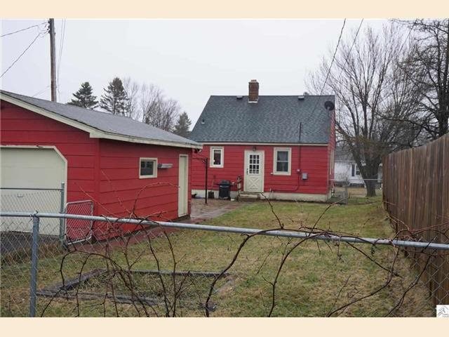 215 7th St, Duluth, MN 55810 photo 2