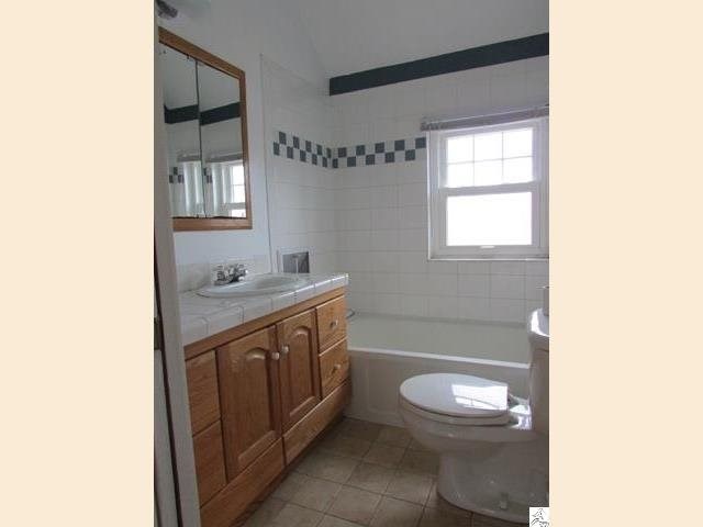 311 Leicester Ave, Duluth, MN 55803 photo 9