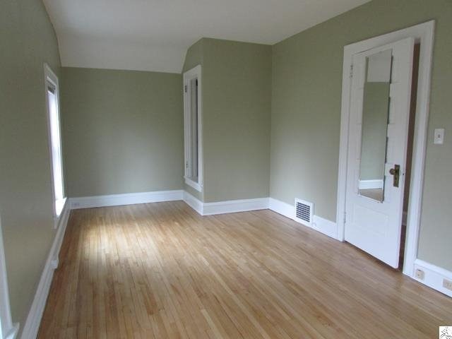 311 Leicester Ave, Duluth, MN 55803 photo 3
