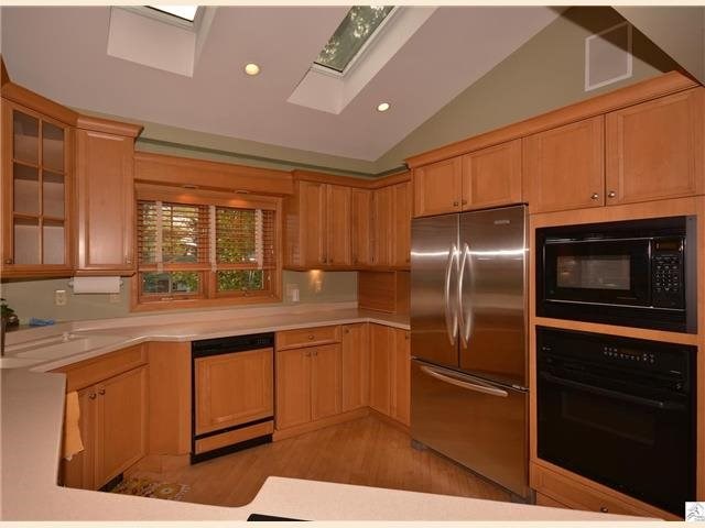 2530 E 7th St, Duluth, MN 55812 photo 3