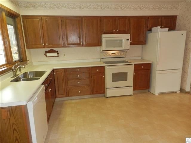 3311 Commonwealth Ave, Duluth, MN 55808 photo 9