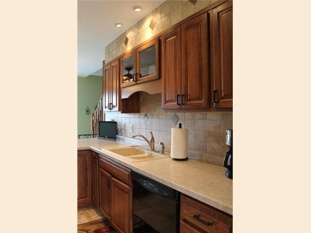 1534 Clover Valley Dr, Duluth, MN 55804 photo 4