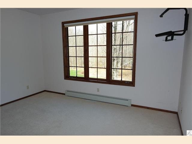 3947 Norton Rd, Duluth, MN 55803 photo 8
